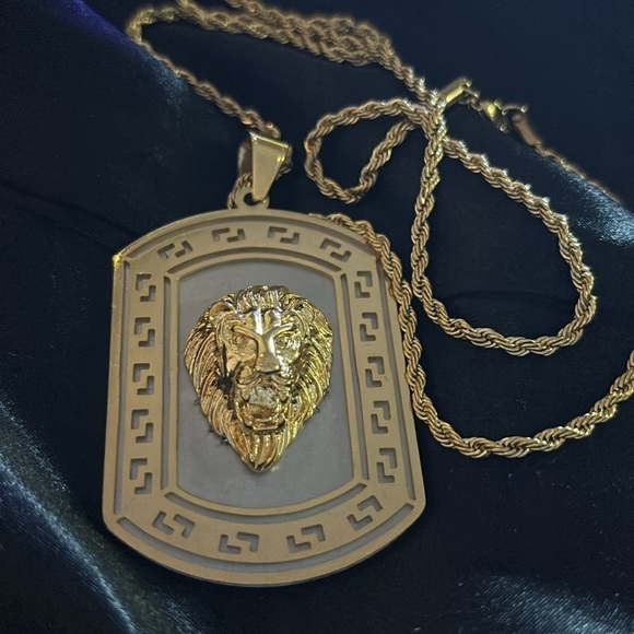 Simone I. Smith Other - Legacy for Men Simone I Smith Lion Head Pendant Necklace